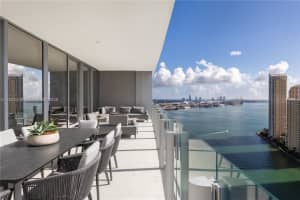 300 Biscayne Boulevard Way 2802e, Miami