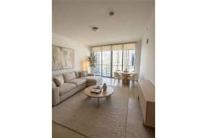 1111 Sw 1st Ave 2124-n, Miami