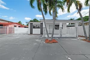 7120 Sw 21st St, Miami