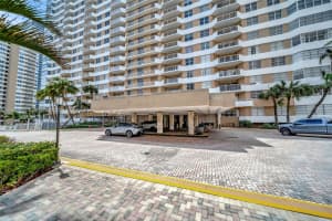 1985 S Ocean Dr 20a, Hallandale Beach