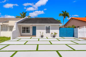 31 NW 108th Ct, Miami, FL 33174, - MLS#A12005479