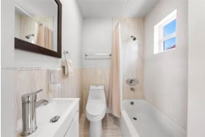 31 NW 108th Ct, Miami, FL 33174, - MLS#A12005479