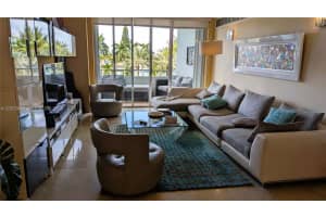 5161 Collins Ave 518, Miami Beach