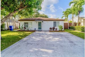 2148 Ne 181st St, North Miami Beach