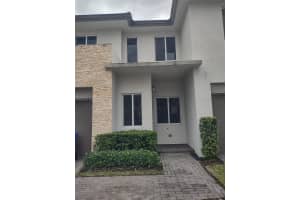 640 Pioneer Way #640, Royal Palm Beach, FL 33411, - MLS#A12005548