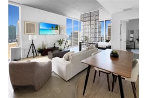 151 Se 1st St 2702, Miami