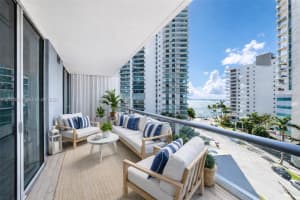 1300 Brickell Bay Dr APT 704, Miami, FL 33131, - MLS#A12005567