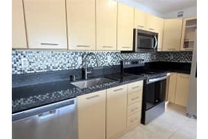 505 S Pine Island Rd APT 208B, Plantation, FL 33324, - MLS#A12005589