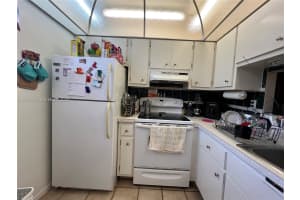 5181 W Oakland Park Blvd APT 206, Lauderdale Lakes, FL 33313, - MLS#A12005602