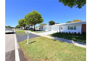 8581 NW 17th St, Plantation, FL 33322, - MLS#A12005606