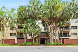 6601 SW 116th Ct APT 404, Miami, FL 33173, - MLS#A12005631