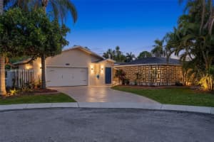 2649 Scott St, Hollywood, FL 33020, - MLS#A12005649