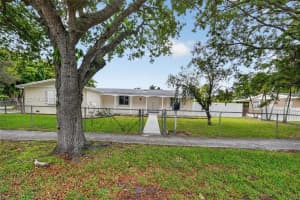 341 Nw 15th St, Homestead