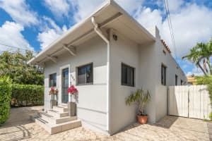 944 Sw 10th Avenue, Miami