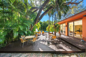 5627 Granada Blvd, Coral Gables, FL 33146, - MLS#A12005716