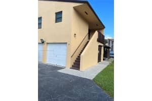 6661 Sw 137th Ct 8d, Miami