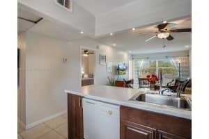 3506 NW 49th Ave APT 511, Lauderdale Lakes, FL 33319, - MLS#A12005782