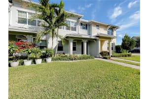 5040 Eucalyptus Dr Unit 2, Hollywood, FL 33021, - MLS#A12005786