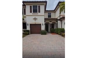 3387 W 90th St 3387, Hialeah