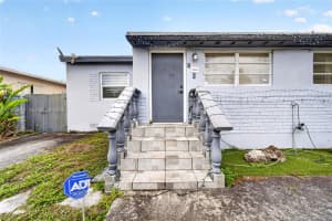 300 E 43rd St, Hialeah, FL 33013, - MLS#A12005811