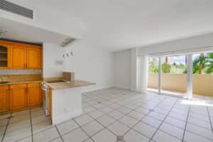 880 Ne 69th St 2n, Miami