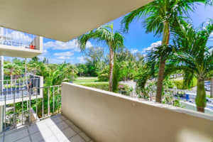 880 NE 69th St APT 2N, Miami, FL 33138, - MLS#A12005812