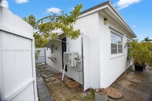 7941 SW 37th Terrace, Miami, FL 33155, - MLS#A12005824