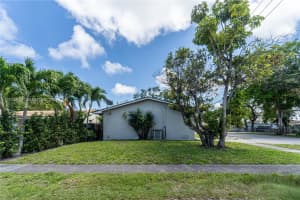 2260 Charleston St, Hollywood, FL 33020, - MLS#A12005842