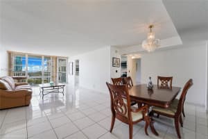 231 174th St APT 617, Sunny Isles Beach, FL 33160, - MLS#A12005844