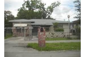 4621 Sw 22nd St, West Park