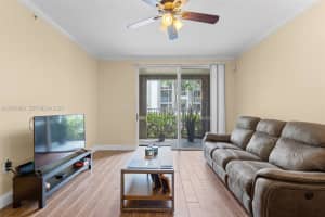 6841 SW 44th St APT 106, Miami, FL 33155, - MLS#A12005863
