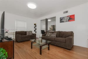 367 E 46th St, Hialeah