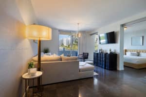 220 21st St APT 303, Miami Beach, FL 33139, - MLS#A12005918