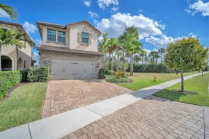 865 SW 113th Ln, Pembroke Pines, FL 33025, - MLS#A12006010