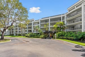 16171 Blatt Blvd 401, Weston