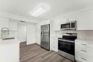 16171 Blatt Blvd APT 401, Weston, FL 33326, - MLS#A12006018