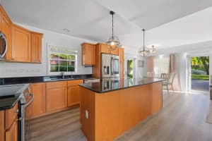 4001 SW 73rd Ave, Davie, FL 33314, - MLS#A12006019