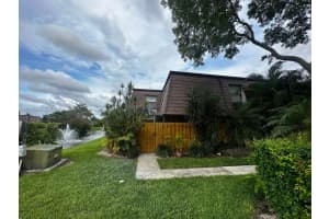 7671 W Courtyard Run W, Boca Raton