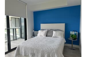121 Ne 34th St 1915, Miami