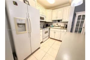 1520 McKinley St APT 210E, Hollywood, FL 33020, - MLS#A12006153