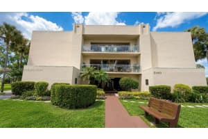 5190 Las Verdes Cir 115, Delray Beach
