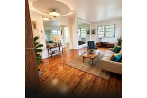 4740 Pine Tree Dr APT 20, Miami Beach, FL 33140, - MLS#A12006260