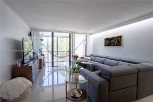 16300 Golf Club Rd APT 204, Weston, FL 33326, - MLS#A12006271
