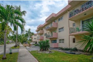 3522 NE 171 St APT 308, North Miami Beach, FL 33160, - MLS#A12006275