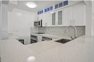 3522 NE 171 St APT 308, North Miami Beach, FL 33160, - MLS#A12006275