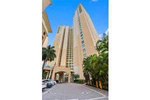 3330 NE 190th St #712, Miami, FL 33180, - MLS#A12006288