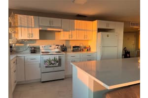 1500 Presidential Way APT 801, West Palm Beach, FL 33401, - MLS#A12006313