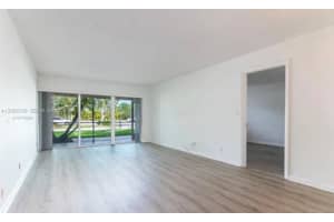 100 Lakeview Dr APT 112, Weston, FL 33326, - MLS#A12006336