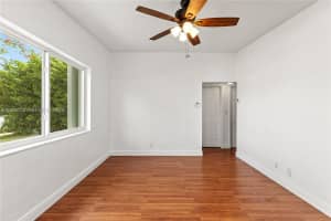 5710 40th Court, West Park, FL 33023 - MLS#A12006372