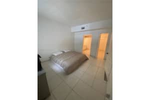 17405 NW 75th Pl APT 107, Hialeah, FL 33015, - MLS#A12006378